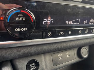 Nissan Rogue  2024 à St-Jérôme, Québec - 13 - w320h240px