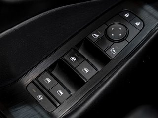 Nissan Rogue  2024 à St-Jérôme, Québec - 24 - w320h240px