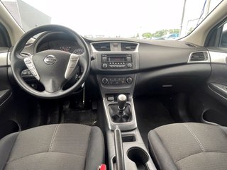 Nissan Sentra  2017 à St-Jérôme, Québec - 10 - w320h240px