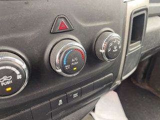 2019 Ram 1500 Classic in St-Jérôme, Quebec - 13 - w320h240px
