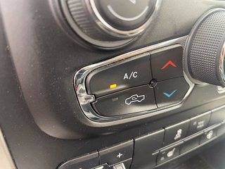 2019 Ram 1500 Classic in St-Jérôme, Quebec - 17 - w320h240px