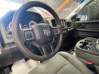 2019 Ram 1500 Classic in St-Jérôme, Quebec - 3 - w320h240px