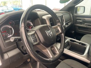 2021 Ram 1500 Classic in St-Jérôme, Quebec - 3 - w320h240px