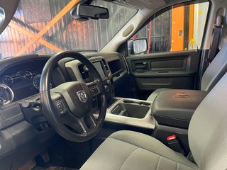 Ram 1500 Classic  2023 à St-Jérôme, Québec - 3 - w320h240px