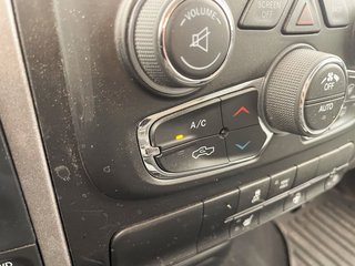 2023 Ram 1500 Classic in St-Jérôme, Quebec - 13 - w320h240px