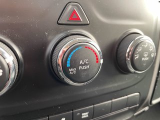 2017 Ram 1500 in St-Jérôme, Quebec - 12 - w320h240px