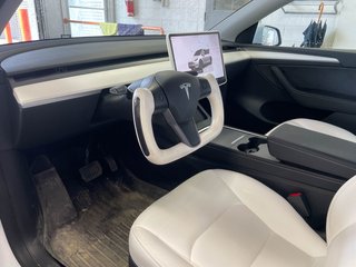 Tesla Model Y  2024 à St-Jérôme, Québec - 4 - w320h240px