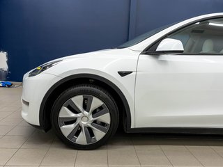 2024 Tesla Model Y in St-Jérôme, Quebec - 29 - w320h240px