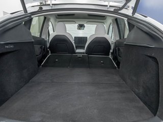 2024 Tesla Model Y in St-Jérôme, Quebec - 27 - w320h240px