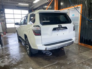 Toyota 4Runner  2023 à St-Jérôme, Québec - 8 - w320h240px