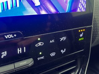 Toyota bZ4X  2023 à St-Jérôme, Québec - 16 - w320h240px