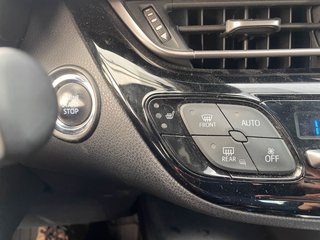 2018 Toyota C-HR in St-Jérôme, Quebec - 12 - w320h240px