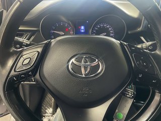 Toyota C-HR  2019 à St-Jérôme, Québec - 13 - w320h240px
