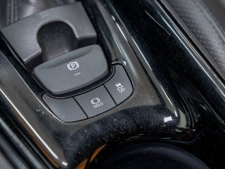 Toyota C-HR  2022 à St-Jérôme, Québec - 22 - w320h240px