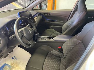 Toyota C-HR  2022 à St-Jérôme, Québec - 3 - w320h240px