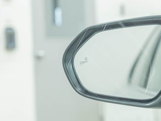 Toyota Camry Hybrid  2022 à St-Jérôme, Québec - 31 - w320h240px