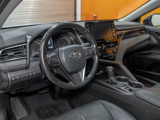 Toyota Camry Hybrid  2022 à St-Jérôme, Québec - 2 - w320h240px