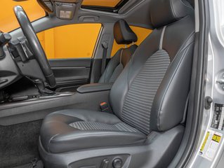 Toyota Camry Hybrid  2022 à St-Jérôme, Québec - 11 - w320h240px