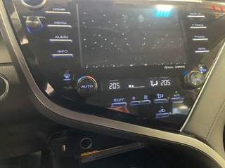 2018 Toyota Camry in St-Jérôme, Quebec - 16 - w320h240px