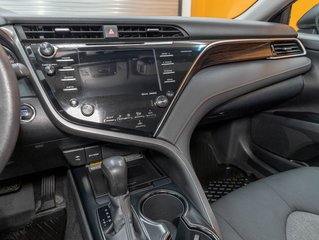 Toyota Camry  2018 à St-Jérôme, Québec - 20 - w320h240px