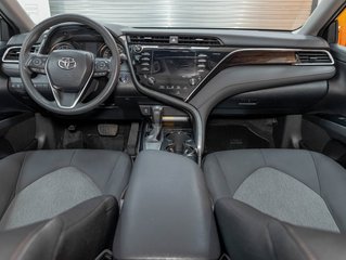 Toyota Camry  2018 à St-Jérôme, Québec - 11 - w320h240px