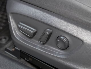 Toyota Camry  2018 à St-Jérôme, Québec - 23 - w320h240px