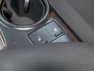 Toyota Camry  2018 à St-Jérôme, Québec - 22 - w320h240px