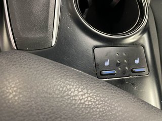 2018 Toyota Camry in St-Jérôme, Quebec - 12 - w320h240px