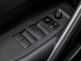 Toyota COROLLA CROSS  2022 à St-Jérôme, Québec - 25 - w320h240px