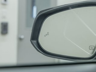 Toyota COROLLA CROSS  2022 à St-Jérôme, Québec - 32 - w320h240px