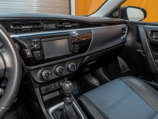 2015 Toyota Corolla in St-Jérôme, Quebec - 18 - w320h240px