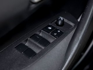 Toyota Corolla  2021 à St-Jérôme, Québec - 24 - w320h240px