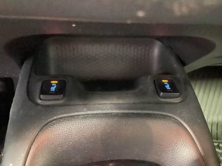 2022 Toyota Corolla in St-Jérôme, Quebec - 12 - w320h240px