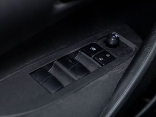2022 Toyota Corolla in St-Jérôme, Quebec - 20 - w320h240px
