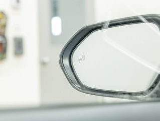 Toyota Corolla  2024 à St-Jérôme, Québec - 30 - w320h240px