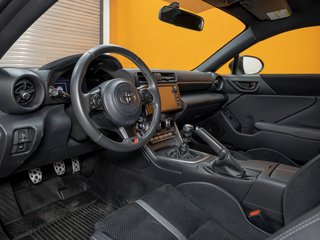 2022 Toyota GR86 in St-Jérôme, Quebec - 2 - w320h240px