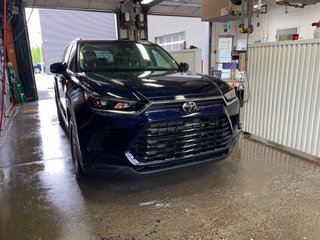 Toyota Grand Highlander  2024 à St-Jérôme, Québec - 10 - w320h240px