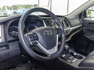 Toyota Highlander  2016 à St-Jérôme, Québec - 3 - w320h240px