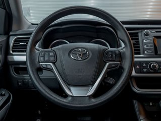 Toyota Highlander  2016 à St-Jérôme, Québec - 12 - w320h240px