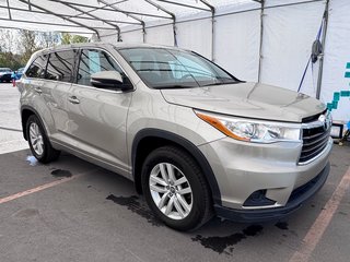 Toyota Highlander  2016 à St-Jérôme, Québec - 9 - w320h240px