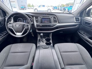 Toyota Highlander  2016 à St-Jérôme, Québec - 10 - w320h240px