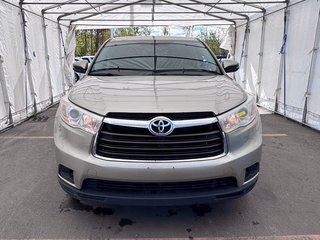 2016 Toyota Highlander in St-Jérôme, Quebec - 4 - w320h240px