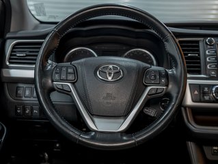 Toyota Highlander  2017 à St-Jérôme, Québec - 14 - w320h240px