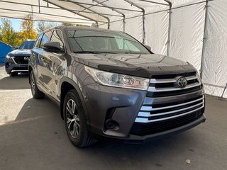 2019 Toyota Highlander in St-Jérôme, Quebec - 9 - w320h240px