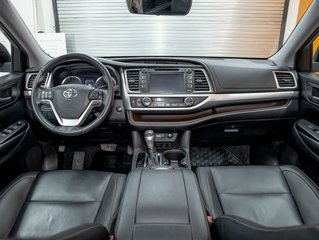Toyota Highlander  2019 à St-Jérôme, Québec - 12 - w320h240px