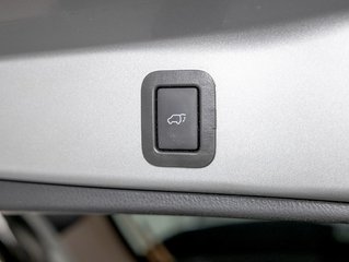 Toyota Highlander  2019 à St-Jérôme, Québec - 33 - w320h240px