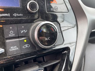 Toyota Highlander  2022 à St-Jérôme, Québec - 14 - w320h240px