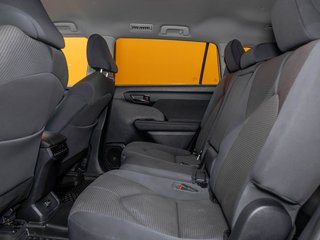 2023 Toyota Highlander in St-Jérôme, Quebec - 27 - w320h240px