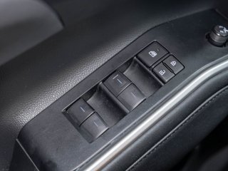 2023 Toyota Highlander in St-Jérôme, Quebec - 24 - w320h240px
