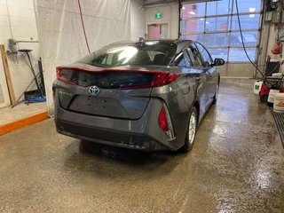 2018 Toyota Prius Prime in St-Jérôme, Quebec - 8 - w320h240px